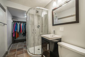 4516 Rainbow Blvd-35