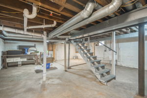 4516 Rainbow Blvd-37