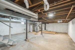 4516 Rainbow Blvd-38