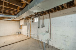 4516 Rainbow Blvd-39