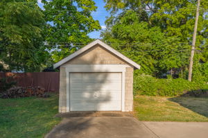 4516 Rainbow Blvd-40
