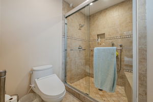  Photo 36