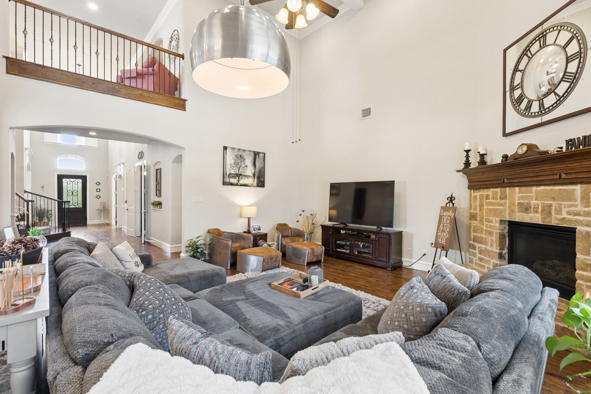 Family Room / Entry Way