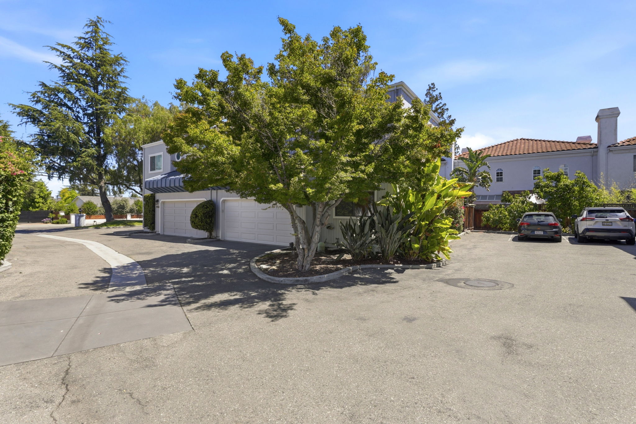 039_F8_452 E Sunnyoaks Ave