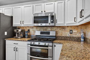 Larkspur 37
