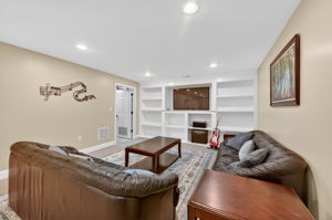 Larkspur 71