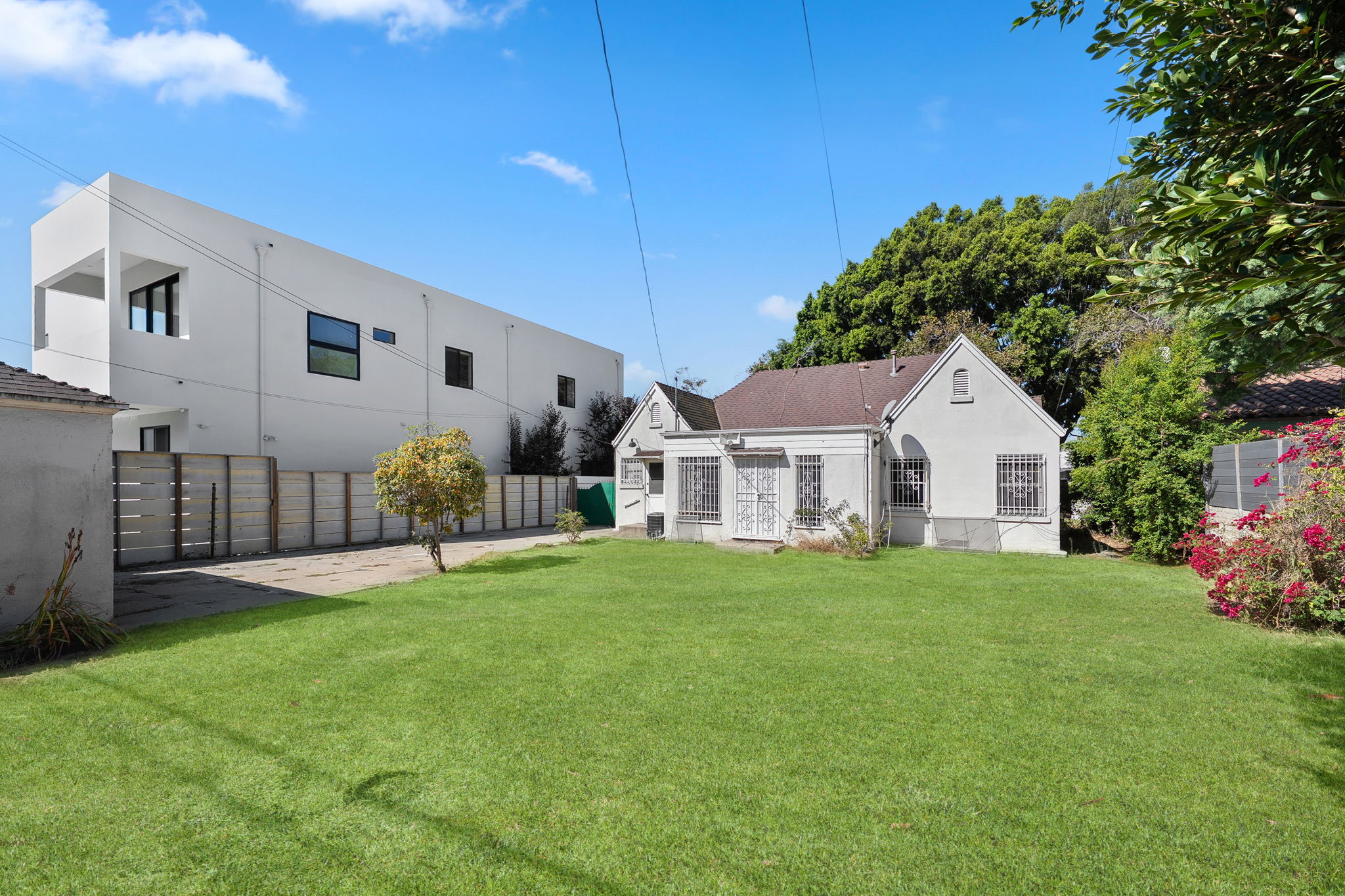 452 S Sycamore Avenue-14