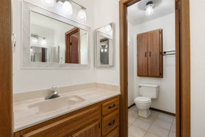 Primary Bathroom (2)