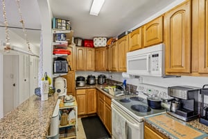 NW 79th Ave 2D-S0905-012.jpg