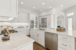 Quartz Counter