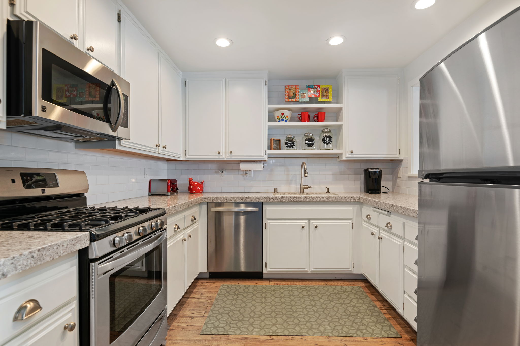 09-Kitchen