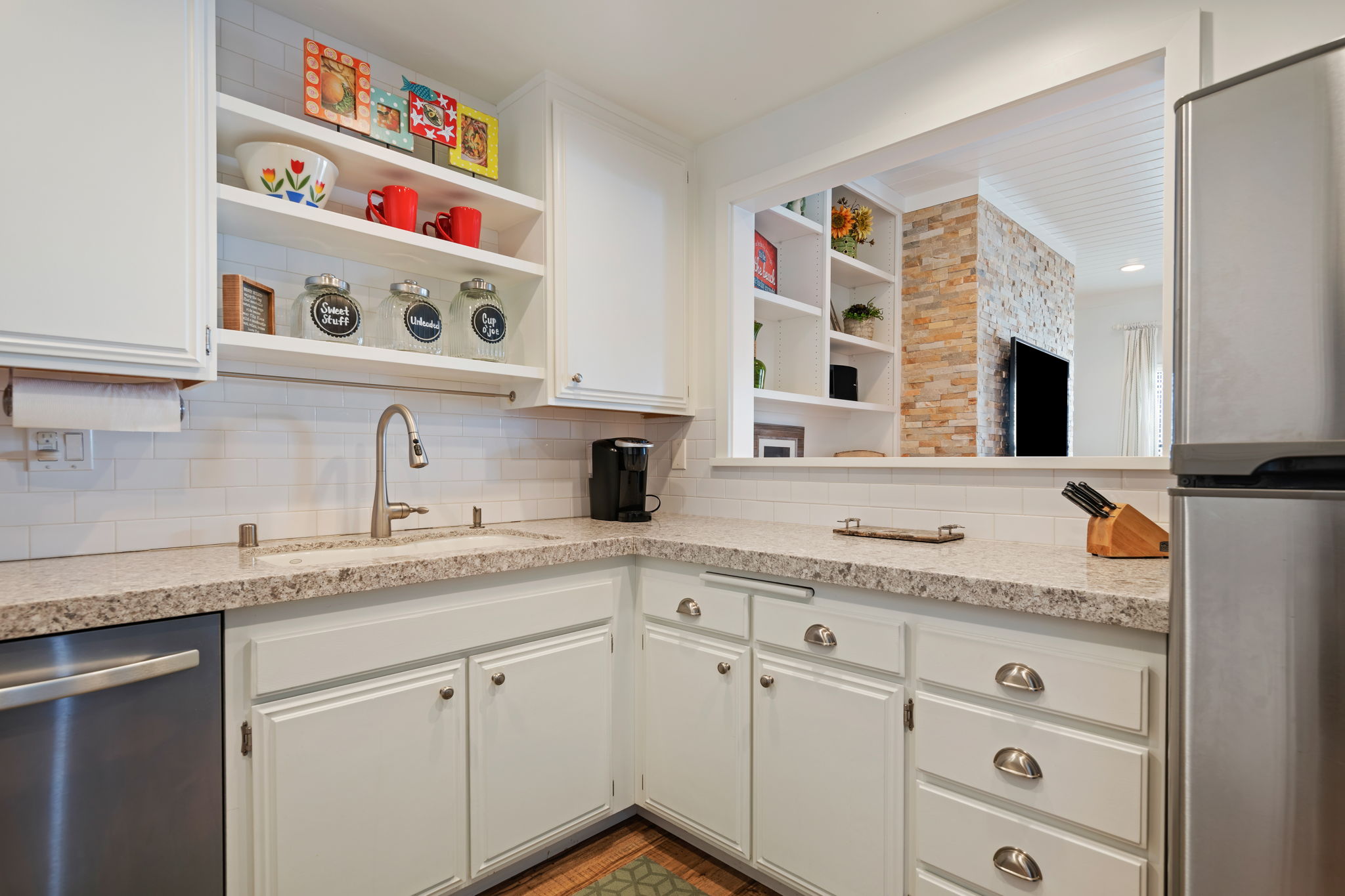 10-Kitchen