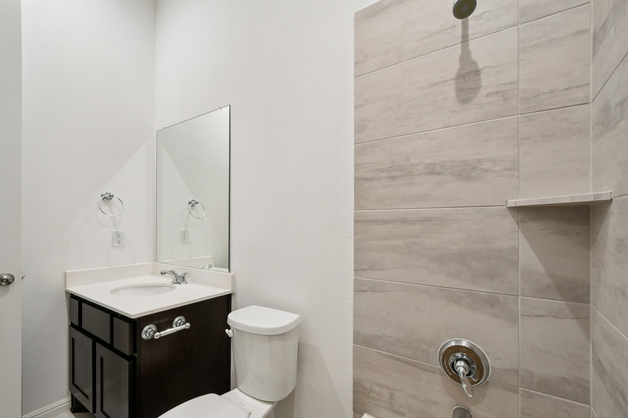 Lucabella Ln-S2004-032.jpg