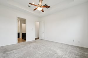 Lucabella Ln-S2004-023.jpg