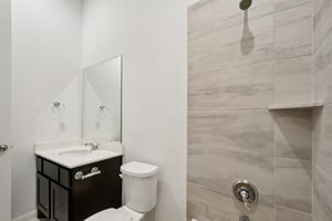 Lucabella Ln-S2004-032.jpg