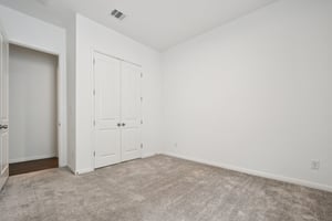 Lucabella Ln-S2004-037.jpg
