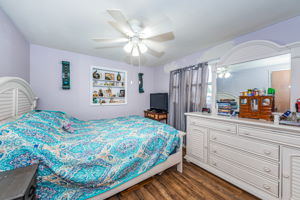 Master Bedroom1a