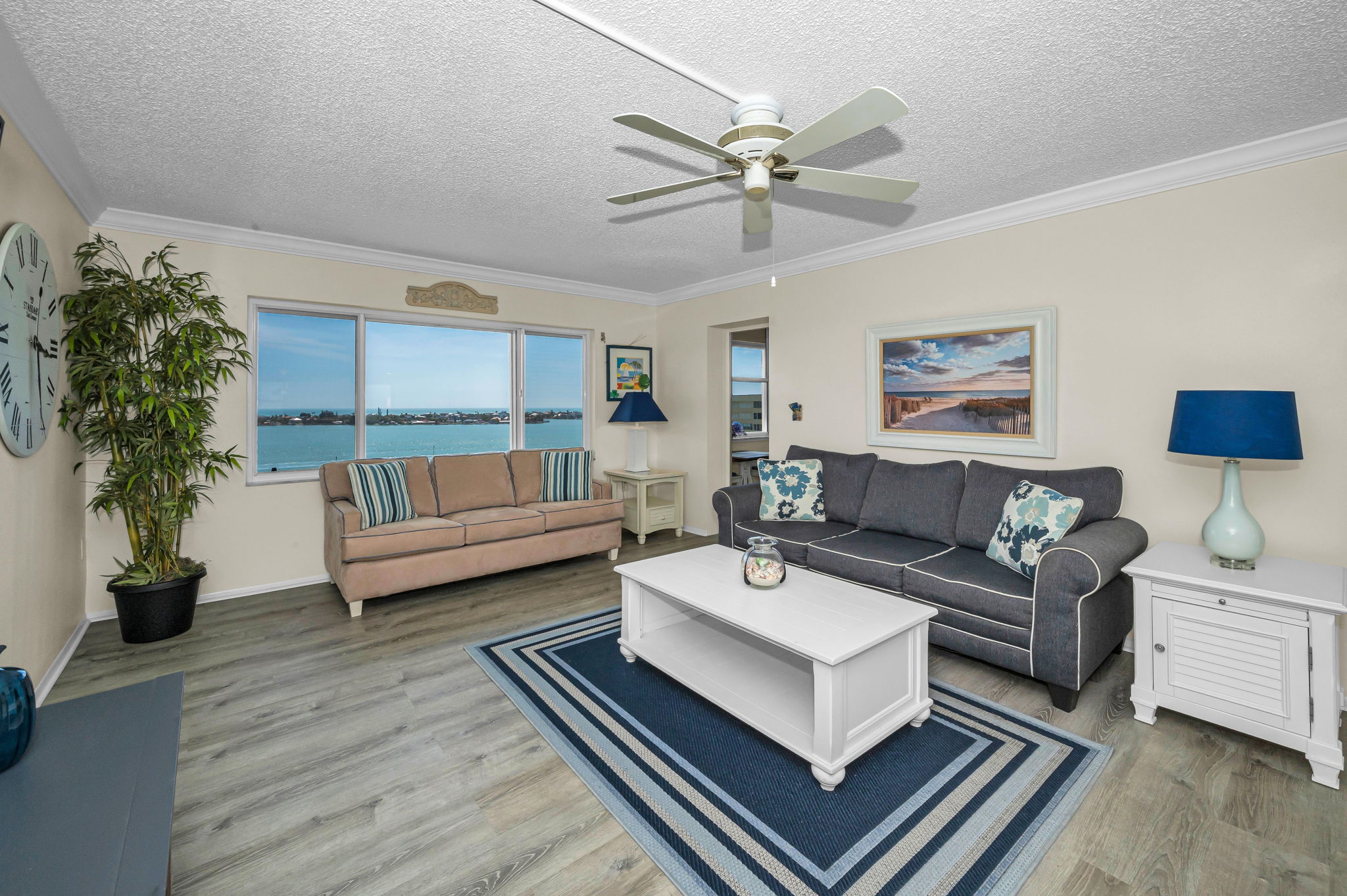 Living Room4