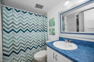Bathroom1a