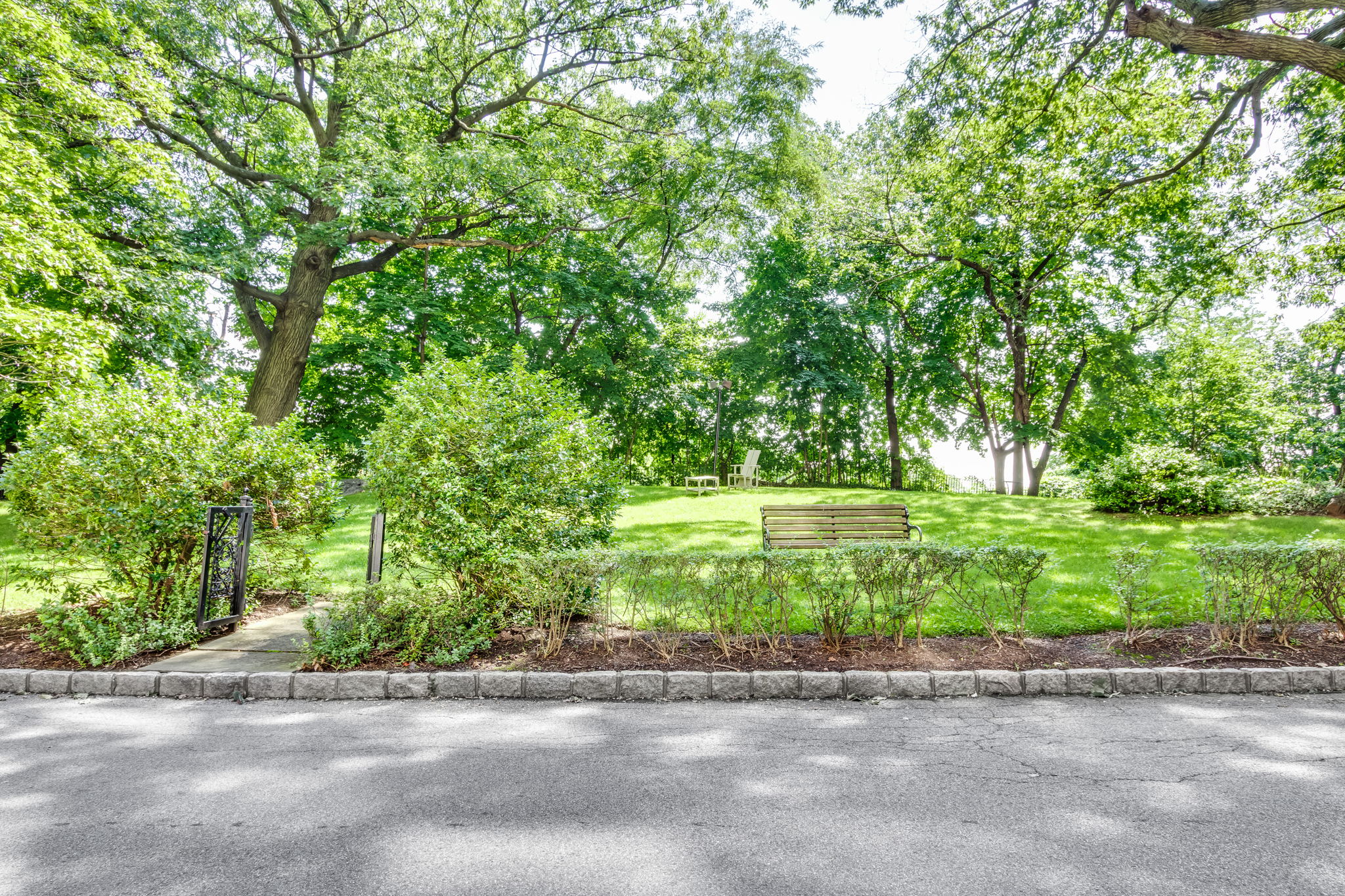 4525 Henry Hudson Pkwy, Bronx, NY 10471, USA Photo 36