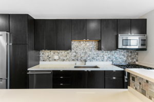 4525 Henry Hudson Pkwy, Bronx, NY 10471, USA Photo 7