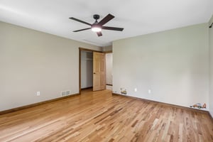 Middle Rd-S2107-052.jpg