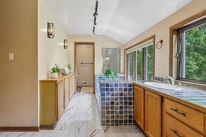 Middle Rd-S2107-058.jpg