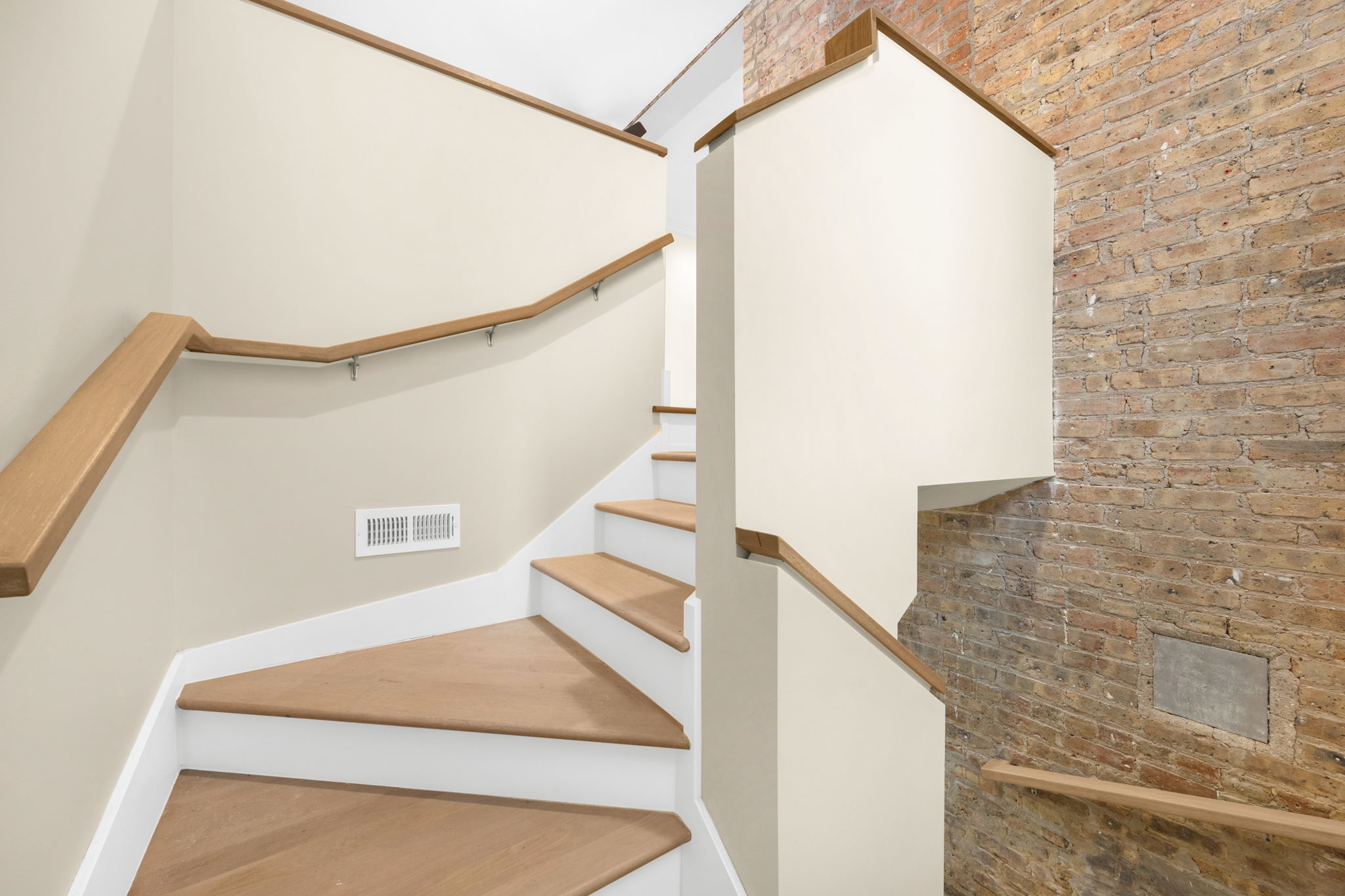 4525 N Artesian Ave, Chicago, IL 60625_036