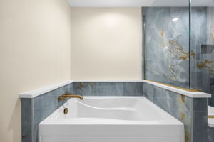 4525 N Artesian Ave, Chicago, IL 60625_027