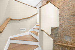 4525 N Artesian Ave, Chicago, IL 60625_036