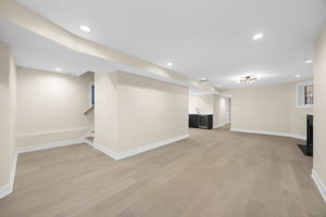 4525 N Artesian Ave, Chicago, IL 60625_040