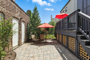 4525 N Artesian Ave_005