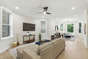 4525 N Artesian Ave_015