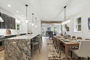 4525 N Artesian Ave_016