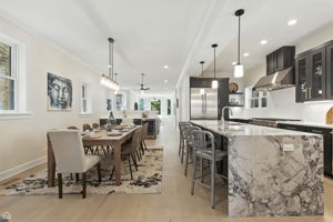 4525 N Artesian Ave_017