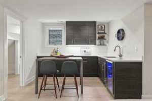 4525 N Artesian Ave - 0725_005