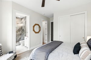 4525 N Artesian Ave - 0725_007