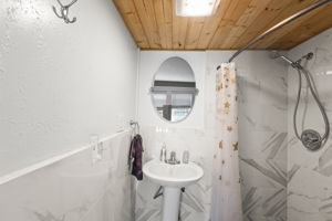  Photo 34
