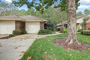 Welcome to 4526 Middleton Park Cir W