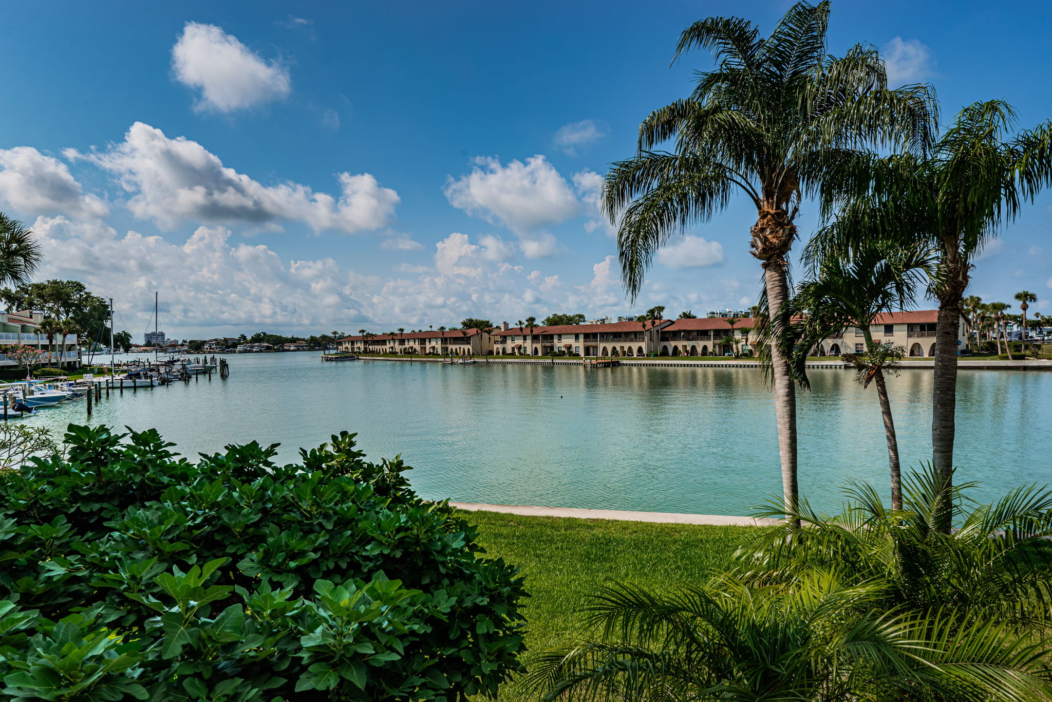 Living Room Balcony View1