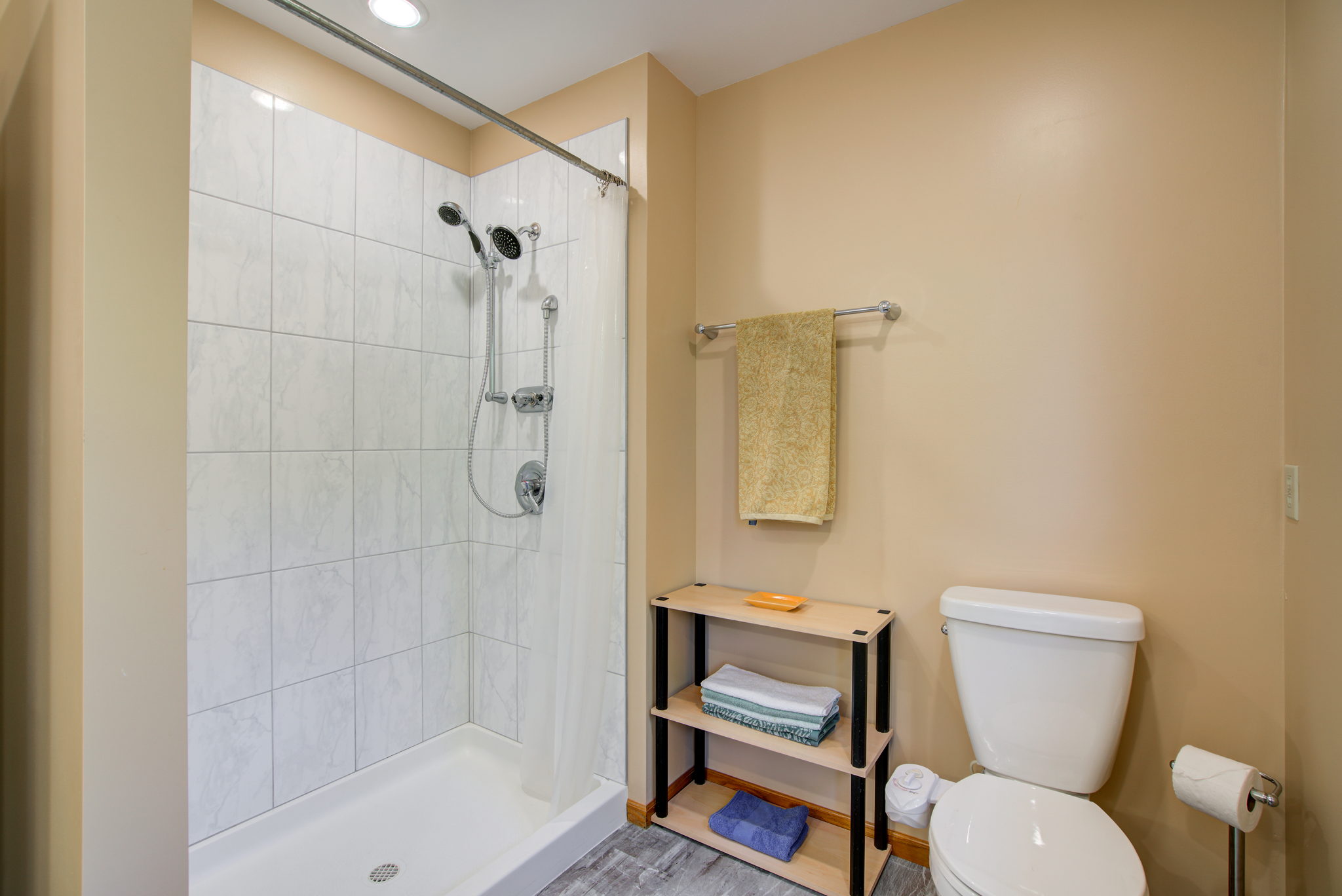 23 Bathroom 1_Shower