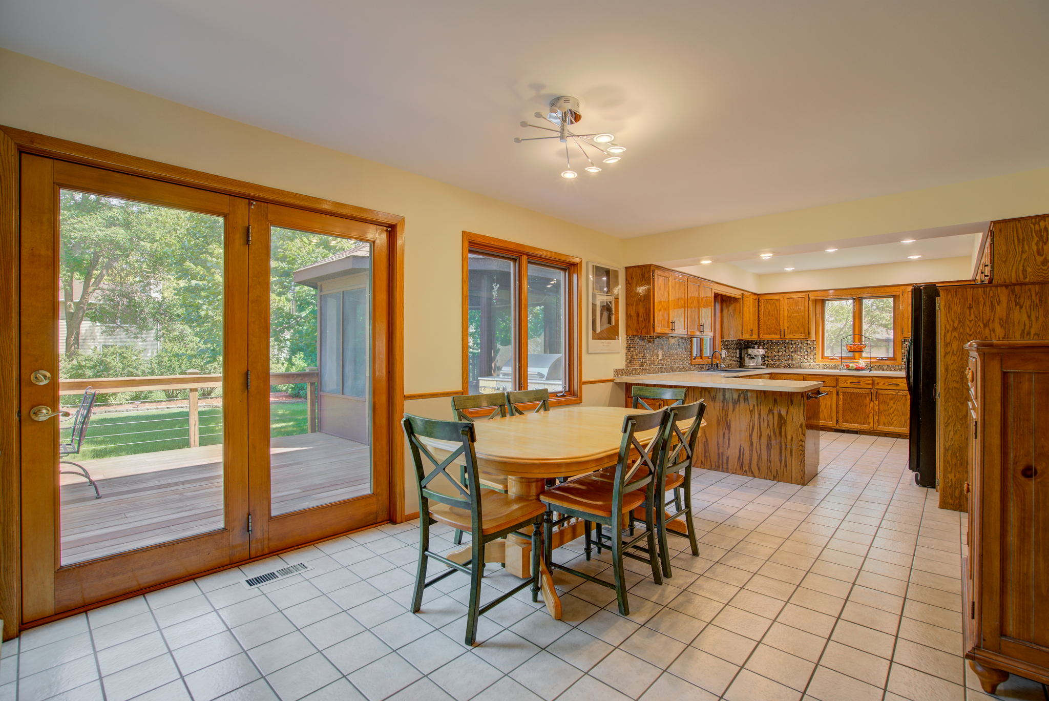 14 Dining Room 2