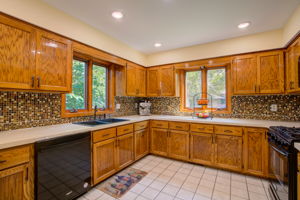 15 Kitchen 1