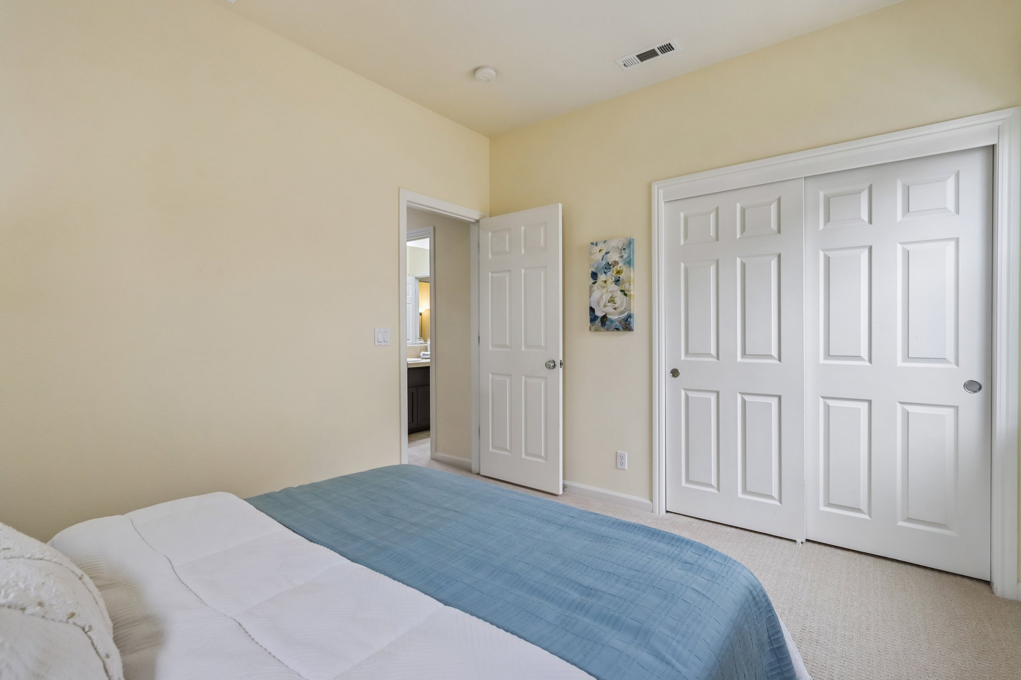 Novato St-S0807-051.jpg