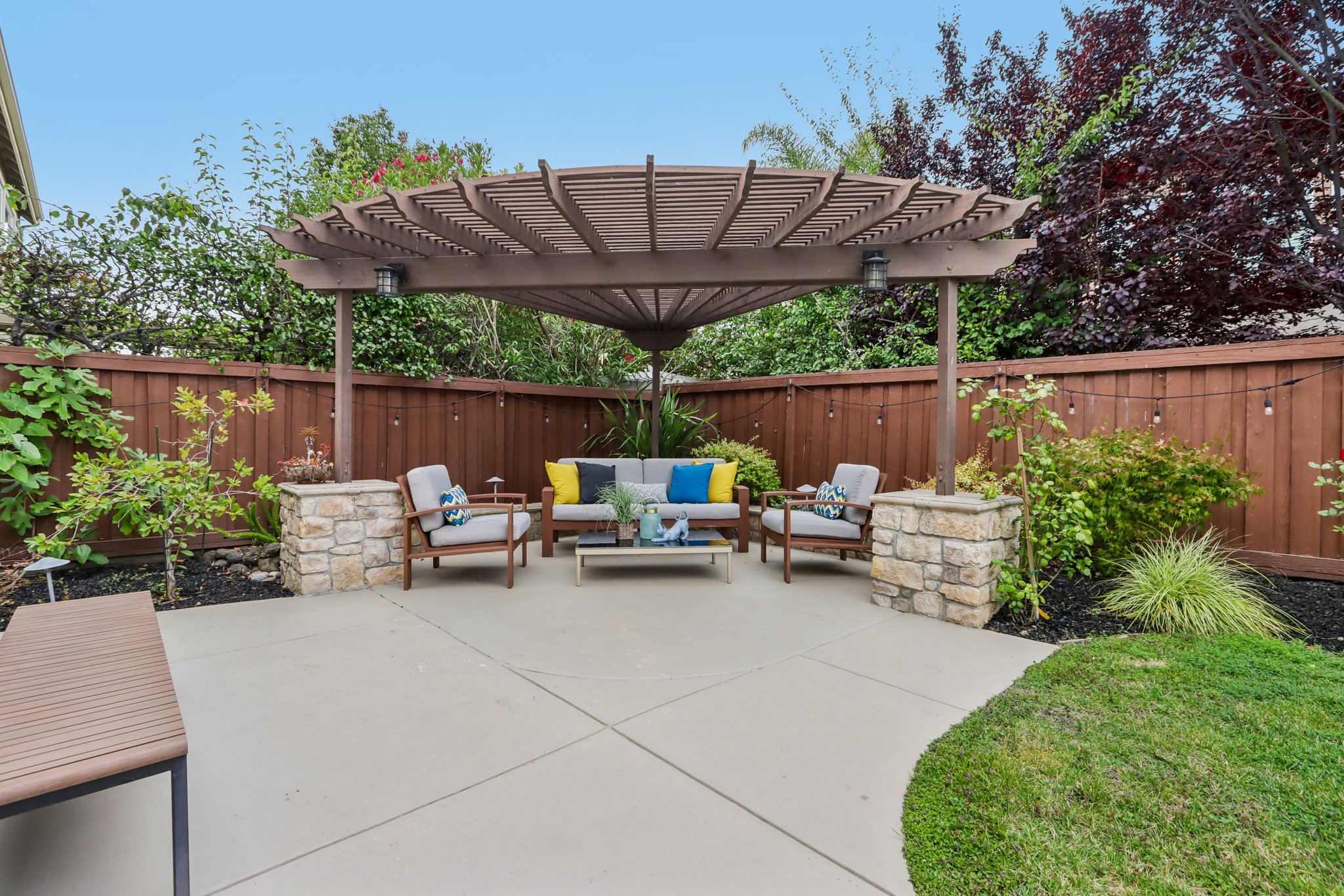 Novato St-S0807-070.jpg