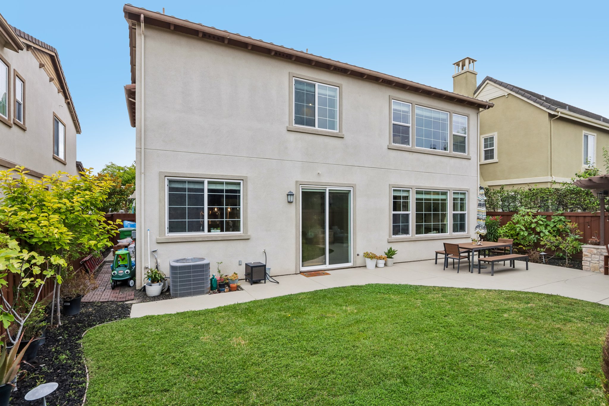 Novato St-S0807-075.jpg