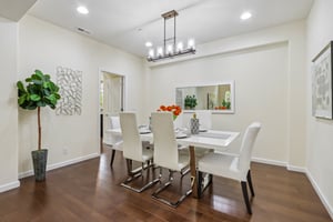 Novato St-S0807-020.jpg