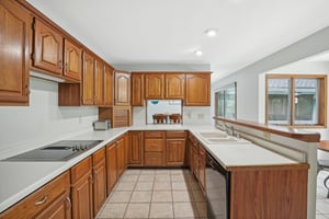 Oak Springs Cir-016.jpg