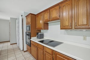 Oak Springs Cir-019.jpg