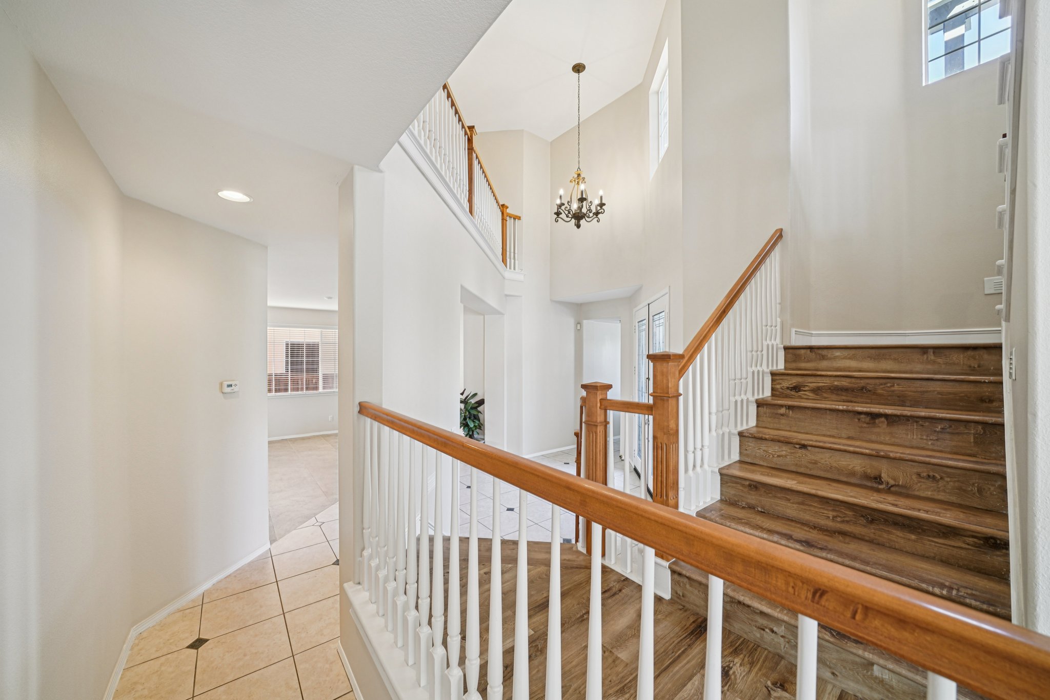 Tiburcio Dr-S0611-007.jpg